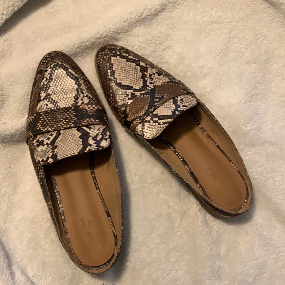 Women’s slides